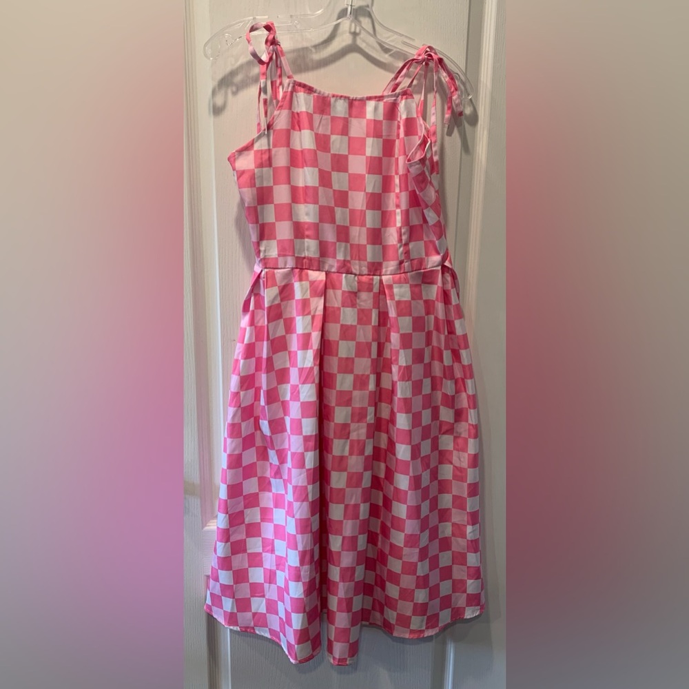 💅🏼 Barbie Costume Dress and Bow Gingham Checks 💕